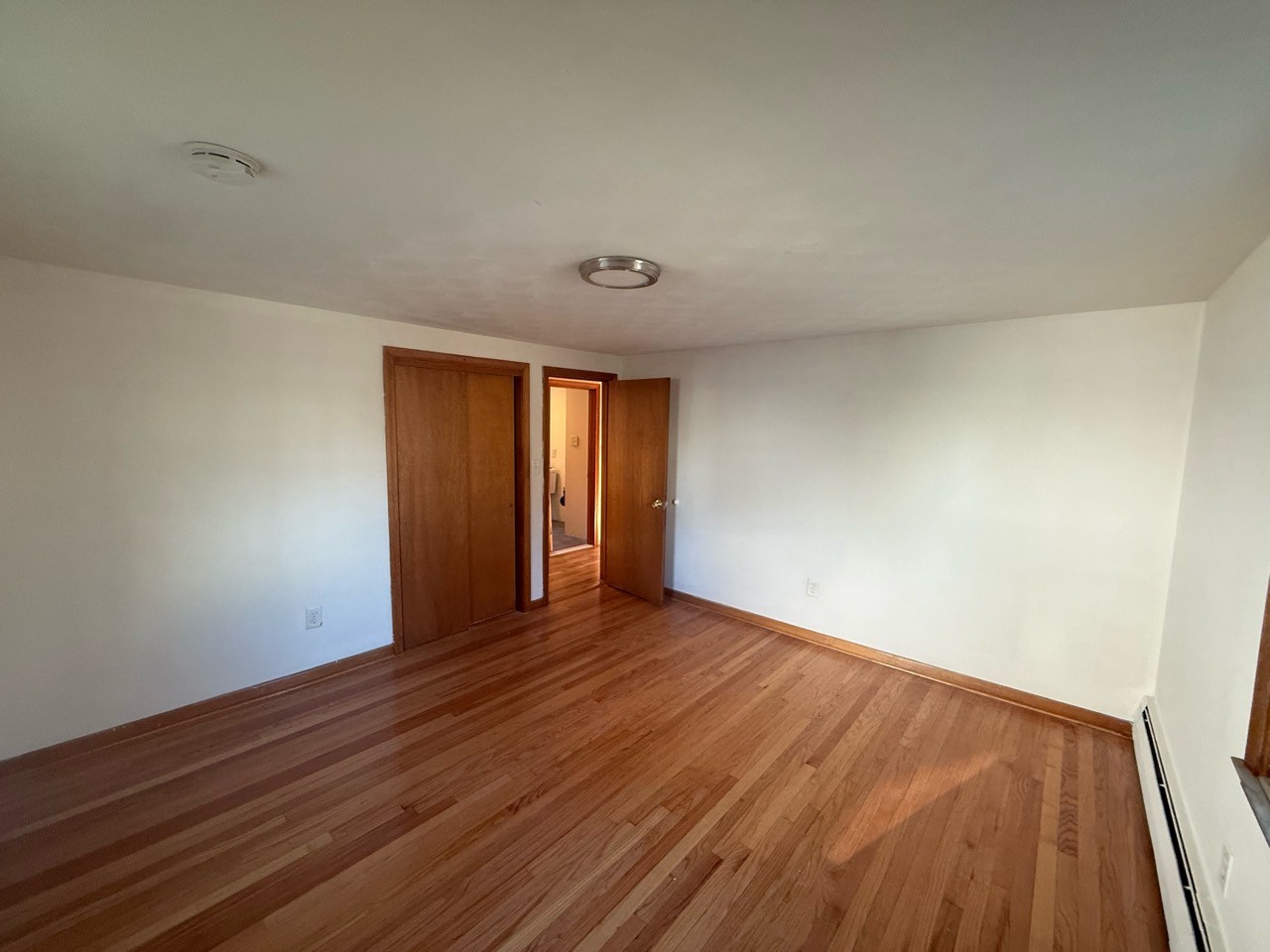 Room 1 bedroom · Floor 1 apartment · Main level