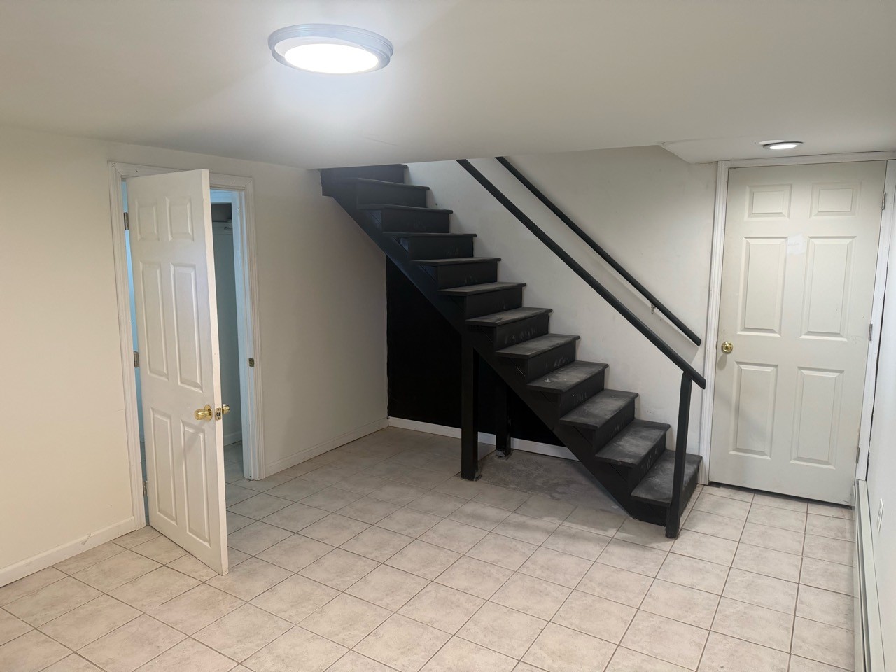 Approved basement common area photo for Floor 1 apartment
